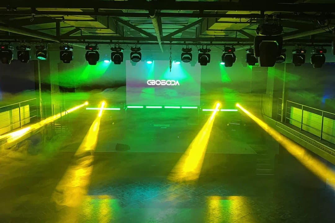 svoboda place 016
